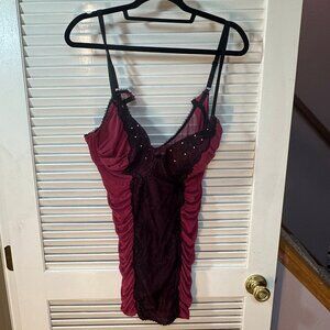 Magenta & Black Padded Underwire Negligee / Lingerie Sleepwear Top – Size XL